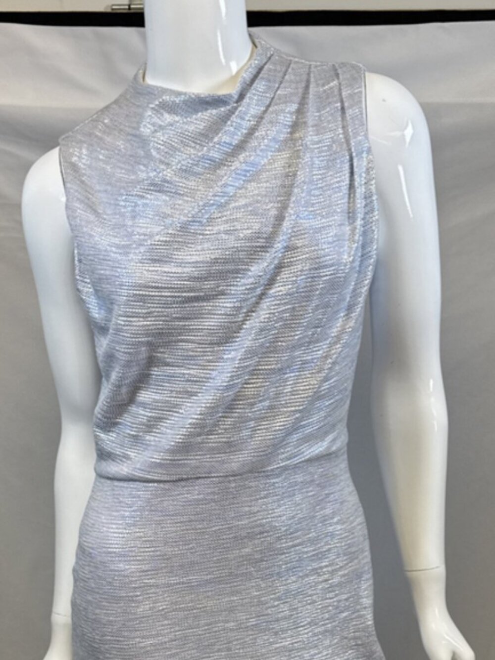 NWT Black Halo White Blue Silver Shine Lined Back Zip Pencil Size 4